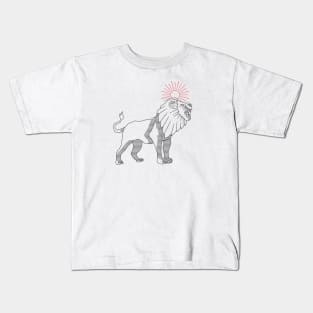 Lion king roar with sun Kids T-Shirt